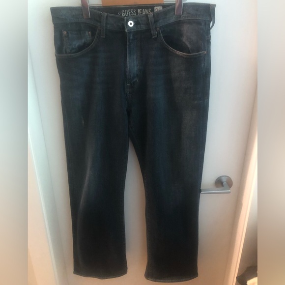 GUESS 38W X 30L - Picture 4 of 11